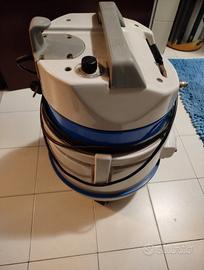 aspirapolvere e lavapavimenti