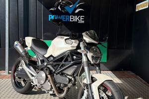 Ducati Monster 696