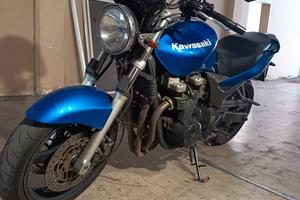 Kawasaki ZR7 