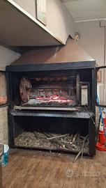 Forno a legna con girarrosto