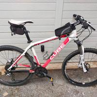 Bici mtb cube