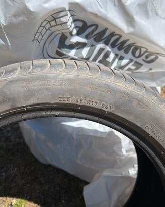 Gomme Pirelli Powergy Estive 225/45/17 94Y