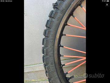 Gomme enduro/cross semitassellate