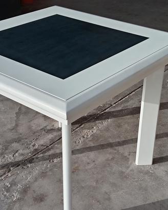 tavolo di design 100cm x  100cm