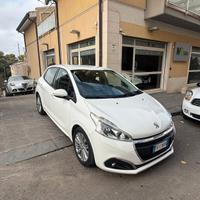 Peugeot 208 BlueHDi 75 5 porte