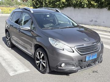 Peugeot 2008, full optional, anno 2014, 190000km