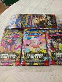 4 bustine carte Pokémon 