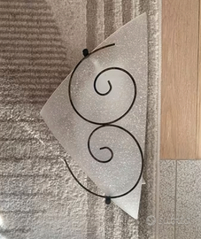 Lampade: plafoniere ed applique pari al nuovo