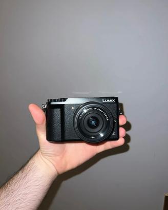 Lumix gx 80 + Olympus 14-42 mm  + accessori