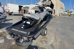 Moto d'acqua SEA DOO RXT 215