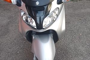 Suzuki Burgman 650 executive  anno 2004