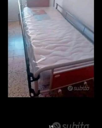 Nuovo letto ospedaliera più materasso per ,anziani