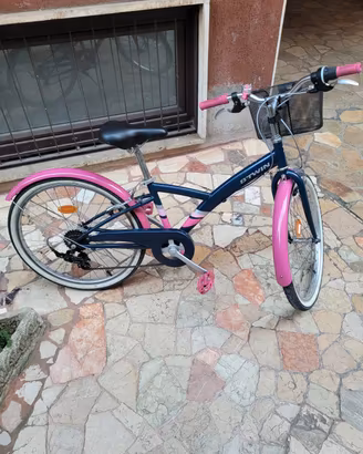 bici ragazza o donna