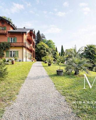 Villa di 950 m² con più di 5 locali a Ghiffa
