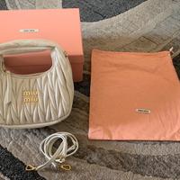 Borsa miu miu bianca
