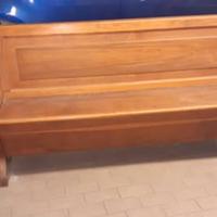 Panca in legno con contenitore
