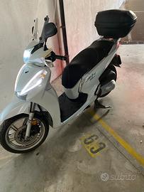 Honda SH 300