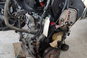 Motore CITROEN C2 1587cc 16V del 2003