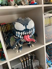 Funko pop venom x monster hunter