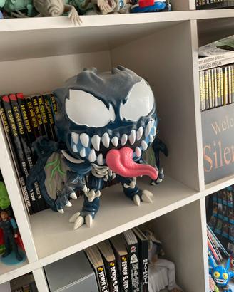 Funko pop venom x monster hunter