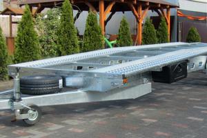 Rimorchio CURVO 3 assi 8,2 metri monoscocca