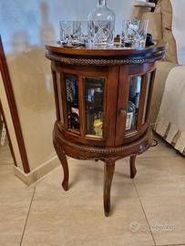 Mobiletto porta liquore