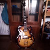 Chitarra semiacustica IBANEZ AF 155 AYS