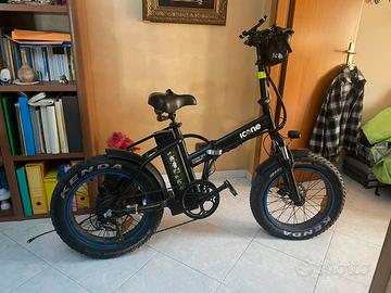 Bicicletta elettrica Icone fat