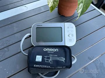 OMRON X7 Smart Misuratore di Pressione da Braccio