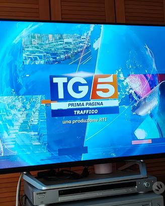 Tv grande 40" no smart completo