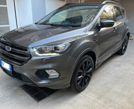 Ford Kuga 1.5 tdci St Line 120cv Full