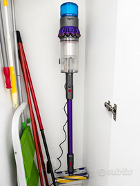 Dyson gen 5 detect 1 anno di garanzia ufficiale