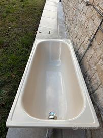 Vasca da bagno in ghisa