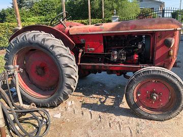 Trattore d'epoca Hanomag R 442 Brillant