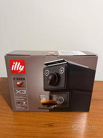 Macchinetta del Caffè Illy X3 xCaps Nuova