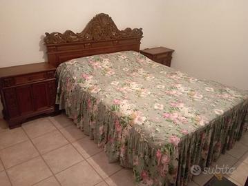 LETTO MATRIMONIALE + 2 COMODINI ( TRATTABILE)