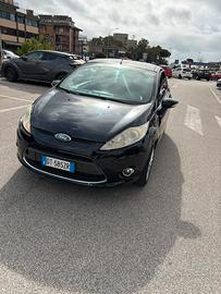 Ford fiesta neopatentati trattabile