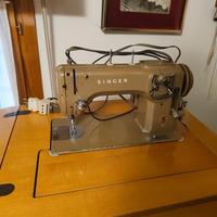 Macchina da cucire Singer 807 con mobiletto