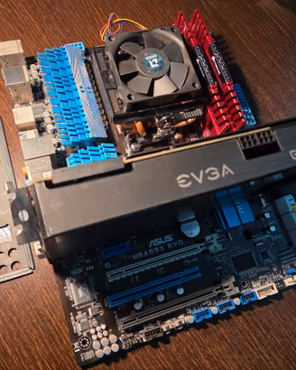 AM3+ Asus M5A99X + FX-8120 + 8GB DDR3 + GTX 660Ti