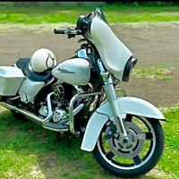 HARLEY DAVIDSON STREET GLIDE 103