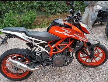 KTM Duke 390 anno 2017
