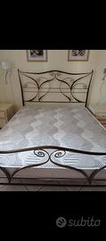 Letto matrimoniale