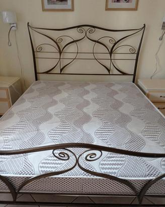 Letto matrimoniale