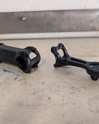 attacco manubrio Zipp SL 100 e supporto Garmin 