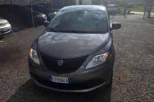 Lancia Ypsilon 1.2 69 CV 5 porte S&S Gold