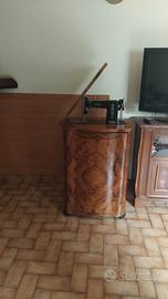 Macchina da cucire necchi