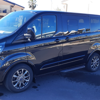 Van 8 posti Ford Tourneo Custom