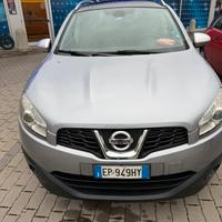 Qashqai sette posti