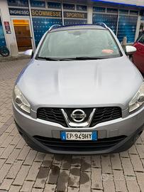 Qashqai sette posti