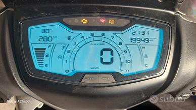 Piaggio Medley 125 sport incidentato